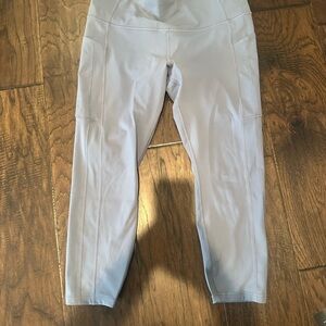 Athleta Light Gray/blue ultimate Stash 7/8 Pocket Leggings